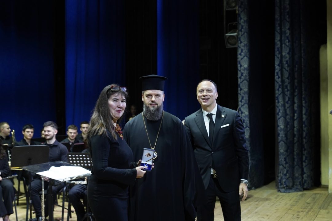 0-02-05-889b8837c26aee33d046bf6ed3f9681ea91e0e057609373dfef2c69bc65e75bc_71df3095c31c52e5