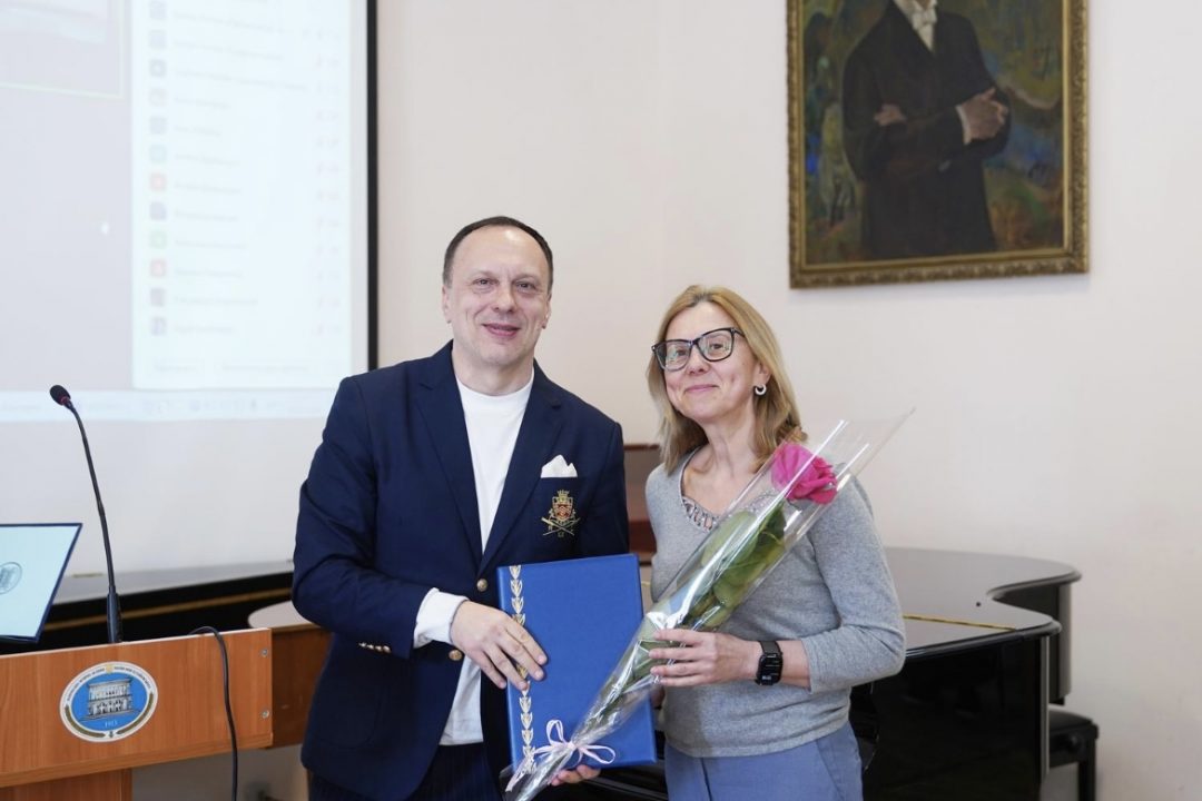 0-02-05-aa7072632b99688483b9e08007bb00c2c08d2548ab67440969e77975944727f4_592452deec6b8a46 0-02-05-aa7072632b99688483b9e08007bb00c2c08d2548ab67440969e77975944727f4_592452deec6b8a46