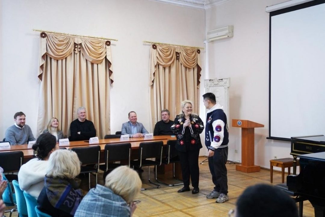 0-02-05-d120b7484d64a3386358074354c10f91eee357a19e674fd63eb1215732c1b493_b776529c8739ba15