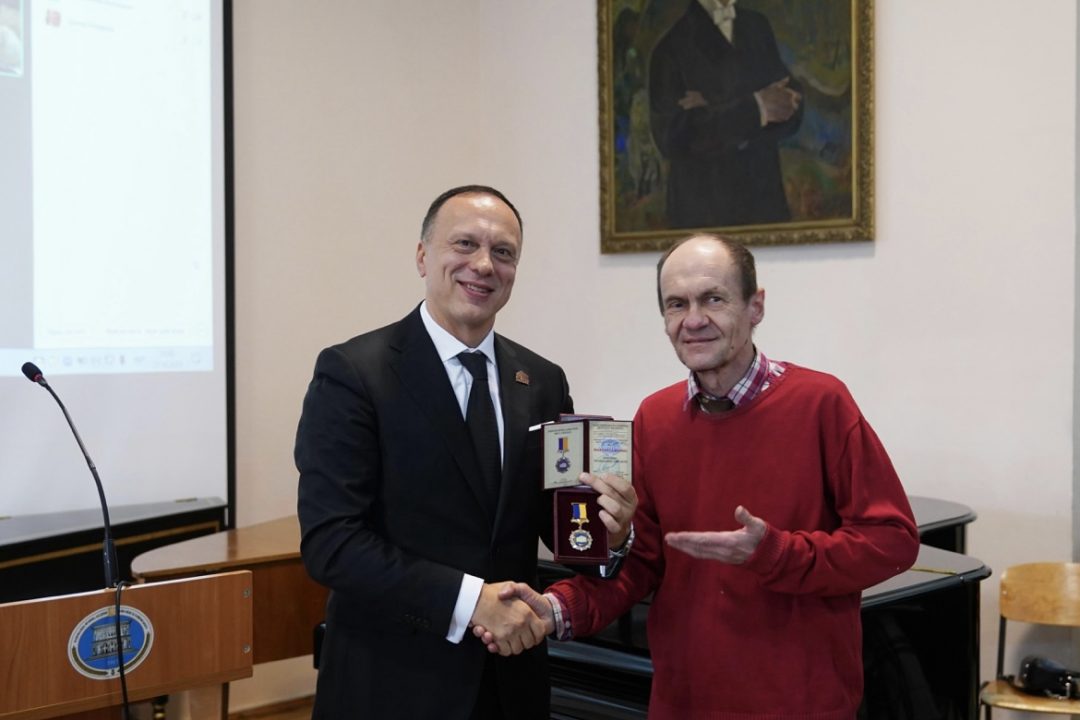 0-02-05-e81549799f9e55edaac5caedf2cbfdc559ba12c46cef4a93f6096bba085505a2_41dfe01596f425ad 0-02-05-e81549799f9e55edaac5caedf2cbfdc559ba12c46cef4a93f6096bba085505a2_41dfe01596f425ad