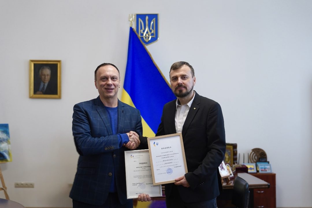 0-02-0a-fcbdf16decca18338d1a18f3ee6e58f1d3e6a768ddba7e0e9ce121da0ada2445_a3f5a0fbe6977f3b